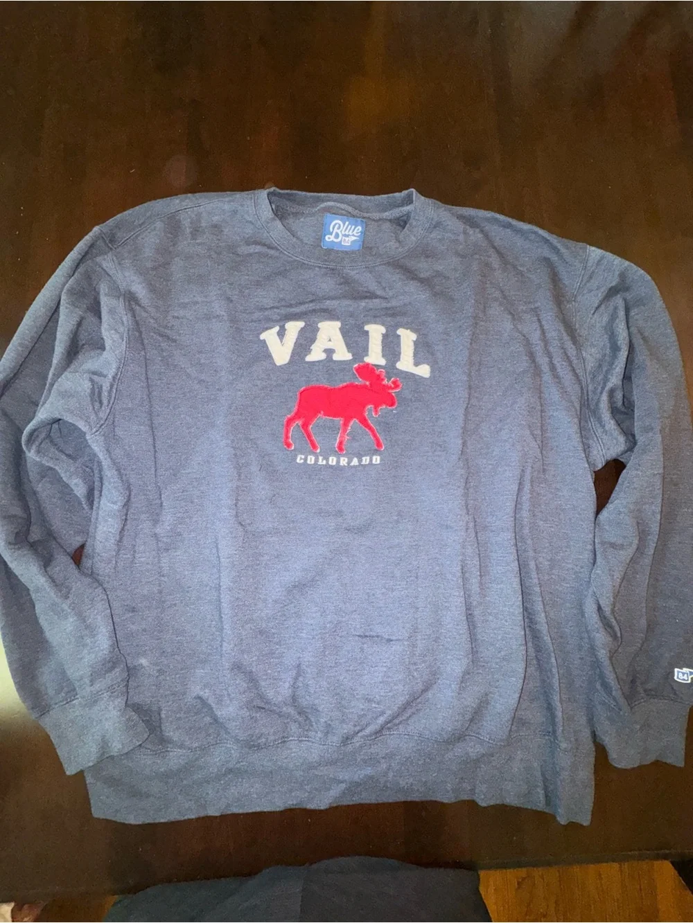 NEW, NEVER WORN Vail Colorado Crewneck Sweater - Navy with Red Moose